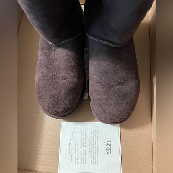 UGG Bailey button triplet boots in excellent used condition size 7 with box - Picture 10 of 17